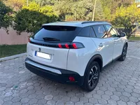 Peugeot-e-2008 detalhes 2