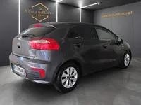 Kia-Rio detalhes 1
