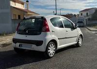 Peugeot-107 detalhes 2