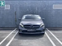 Mercedes-Benz-A 200 detalhes 1