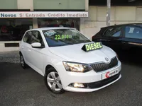 Skoda-Fabia Imagem Principal