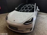 Tesla-Model 3 detalhes 2