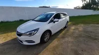 Opel-Astra Sports Tourer detalhes 2