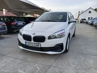 BMW-216 Active Tourer detalhes 1