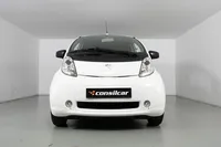 Peugeot-iOn detalhes 2