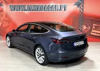 Tesla-Model 3 detalhes 2