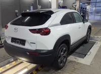 Mazda-MX-30 detalhes 2