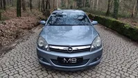 Opel-Astra GTC detalhes 1