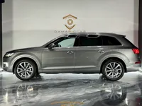 Audi-Q7 detalhes 2