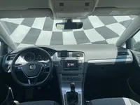 Volkswagen-Golf detalhes 1