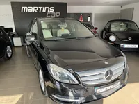 Mercedes-Benz-B 180 detalhes 2