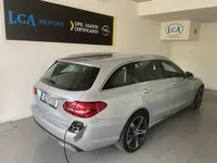 Mercedes-Benz-C 300 detalhes 1