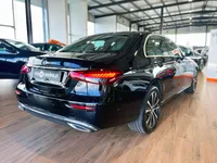 Mercedes-Benz-E 300 detalhes 1