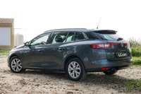 Renault-Megane Sport Tourer detalhes 1