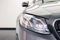 Mercedes-Benz-E 220 detalhes 2