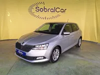 Skoda-Fabia Imagem Principal