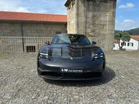 Porsche-Taycan detalhes 1