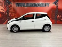 Toyota-Aygo X detalhes 1