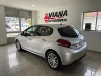 Peugeot-208 detalhes 1