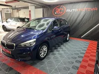 BMW-216 Active Tourer detalhes 2