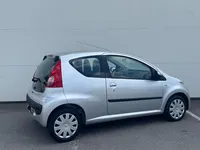 Peugeot-107 detalhes 1