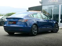 Tesla-Model 3 detalhes 2
