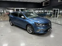 Renault-Megane Sport Tourer detalhes 1