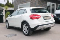 Mercedes-Benz-GLA 180 detalhes 1