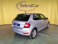 Skoda-Fabia detalhes 2