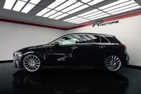 Mercedes-Benz-A 180 detalhes 1