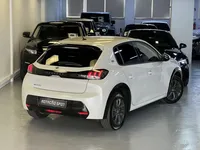 Peugeot-E-208 detalhes 1