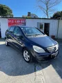Mercedes-Benz-B 180 detalhes 2