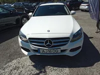 Mercedes-Benz-C 180 detalhes 2