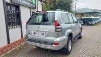 Toyota-Land Cruiser detalhes 2