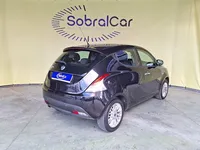 Lancia-Ypsilon detalhes 2