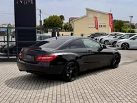 Mercedes-Benz-E 220 detalhes 1