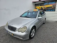Mercedes-Benz-C 220 detalhes 1