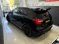 Mercedes-Benz-A 45 AMG detalhes 2