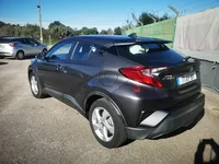 Toyota-C-HR detalhes 2