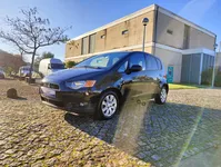 Mitsubishi-Colt detalhes 2