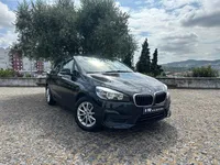 BMW-216 Active Tourer detalhes 2