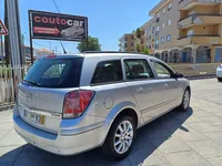 Opel-Astra Caravan detalhes 2