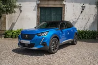 Peugeot-e-2008 Imagem Principal