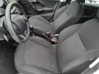 Peugeot-208 detalhes 2