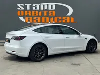 Tesla-Model 3 detalhes 1