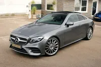 Mercedes-Benz-E 220 Imagem Principal