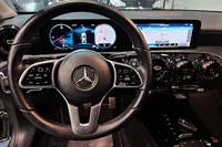 Mercedes-Benz-A 180 Limousine detalhes 2