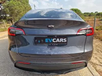 Tesla-Model Y detalhes 1
