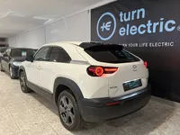 Mazda-MX-30 detalhes 2