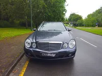 Mercedes-Benz-E 200 detalhes 2